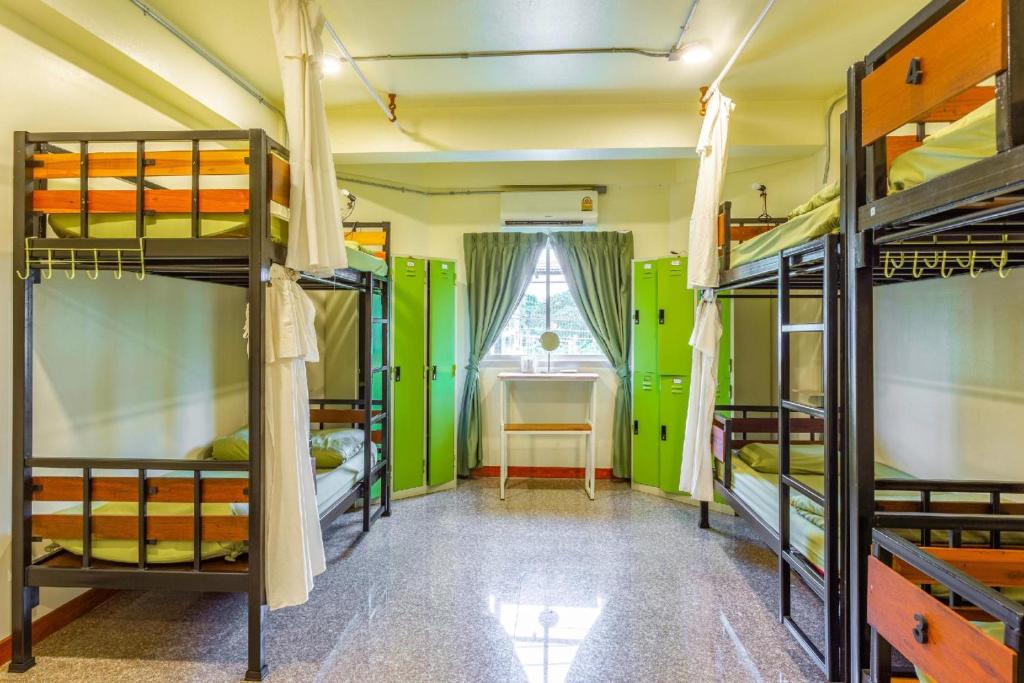
Bed in 8-Bed Mixed Dormitory Room
