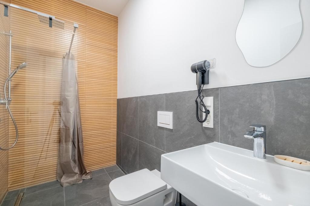 Pine Living - Resim 31