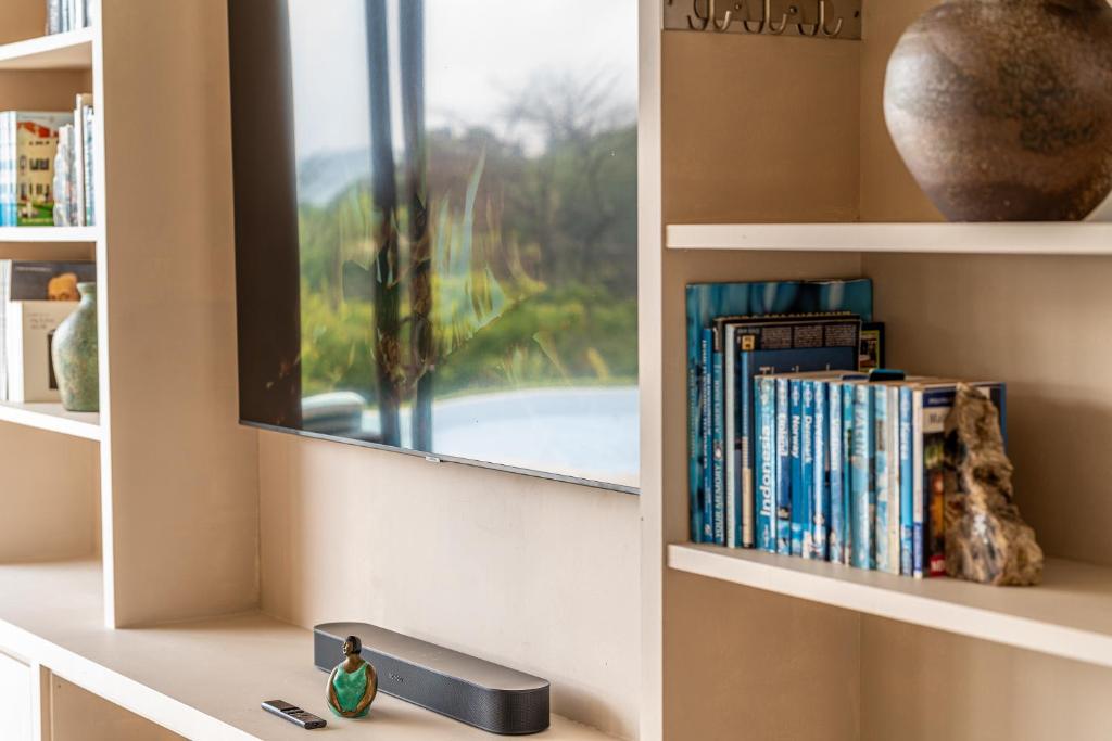 Fotografie z fotogalerie ubytování White Monkey Villa - Private Pool & Jacuzzi v destinaci Pantai Cenang