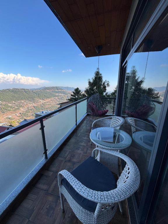 Luxury apartment, Murree (updated prices 2025)