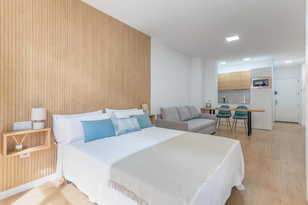 Home2Book Modern Studio in Las Palmas