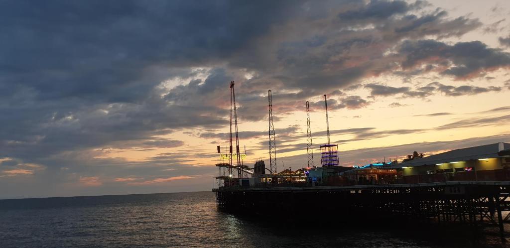 South Beach Kings Promenade Hotel - Resim 3