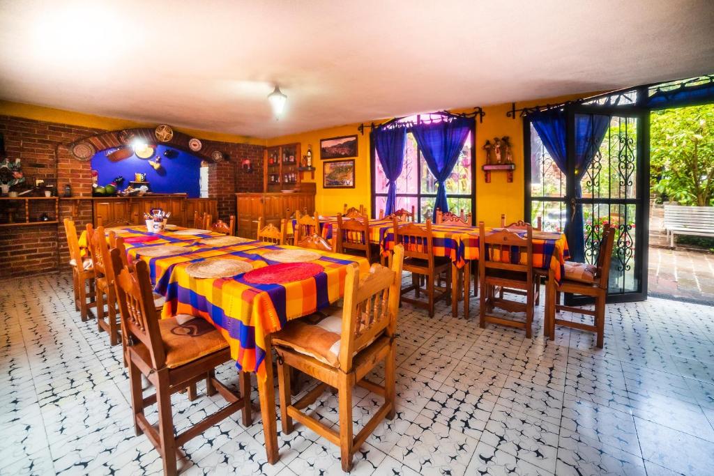 Restaurace v ubytování OYO Hotel El Mineral, Tlalpujahua