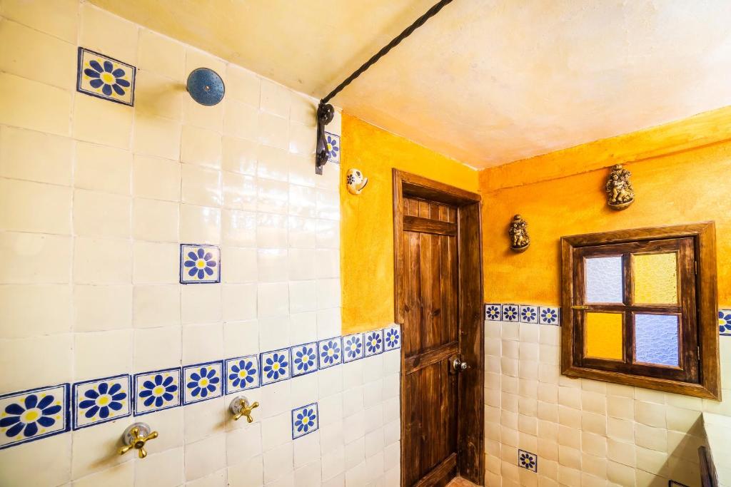 Koupelna v ubytování OYO Hotel El Mineral, Tlalpujahua