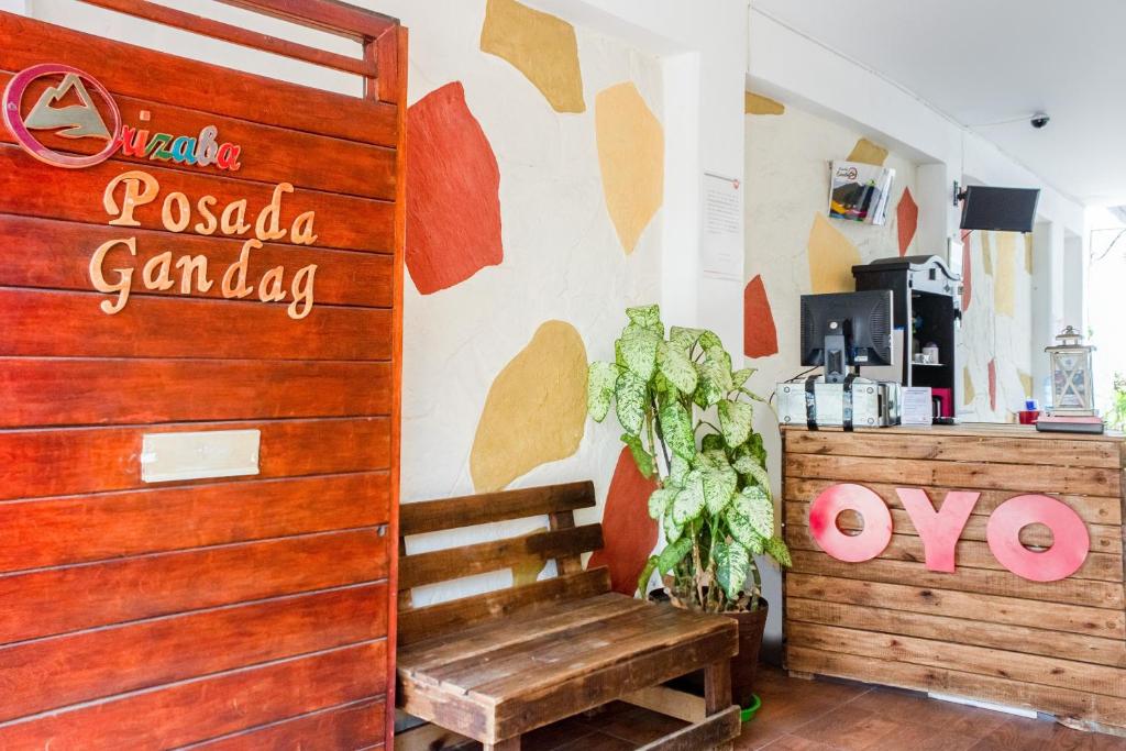 Certifikát, hodnocení, plakát nebo jiný dokument vystavený v ubytování OYO Hotel Gandag
