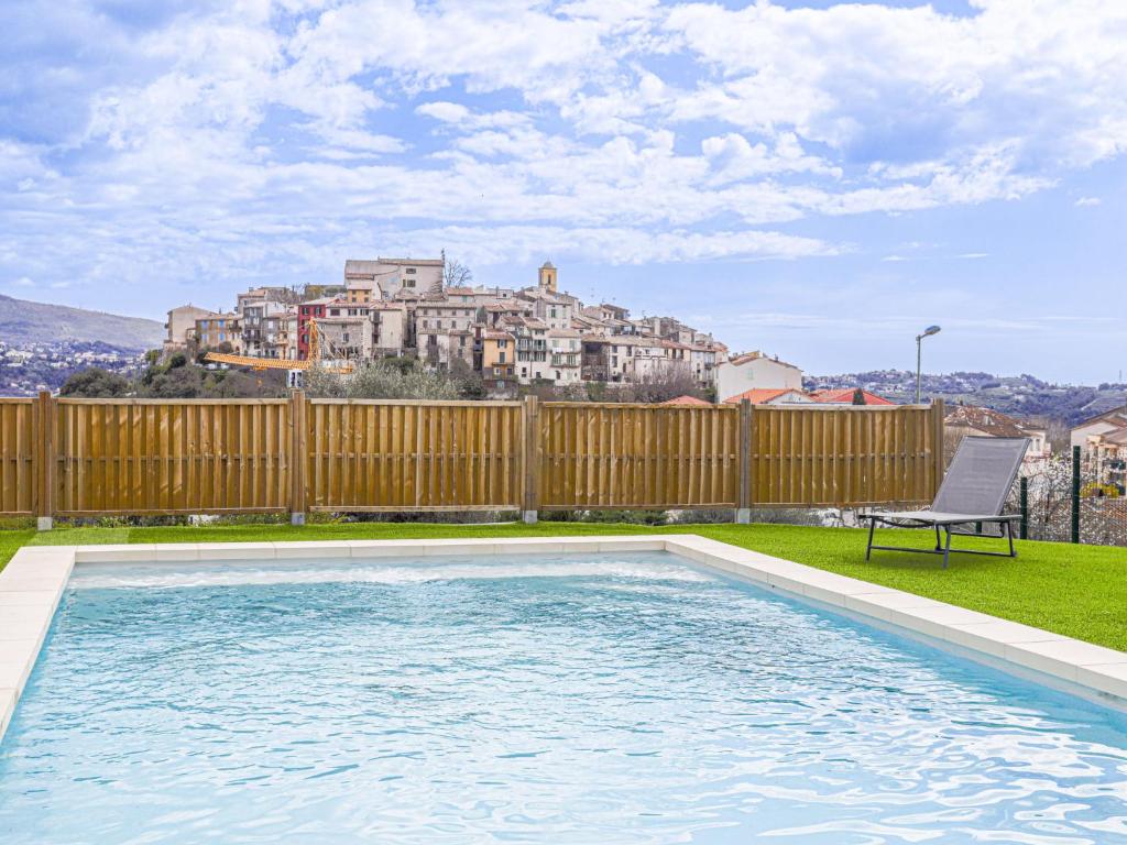 Πισίνα στο ή κοντά στο Holiday Home Le Mas de Gattières by Interhome