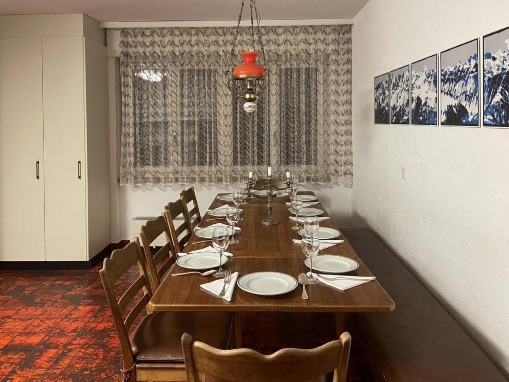 Restaurace v ubytování Apartment Fifinhaus by Interhome