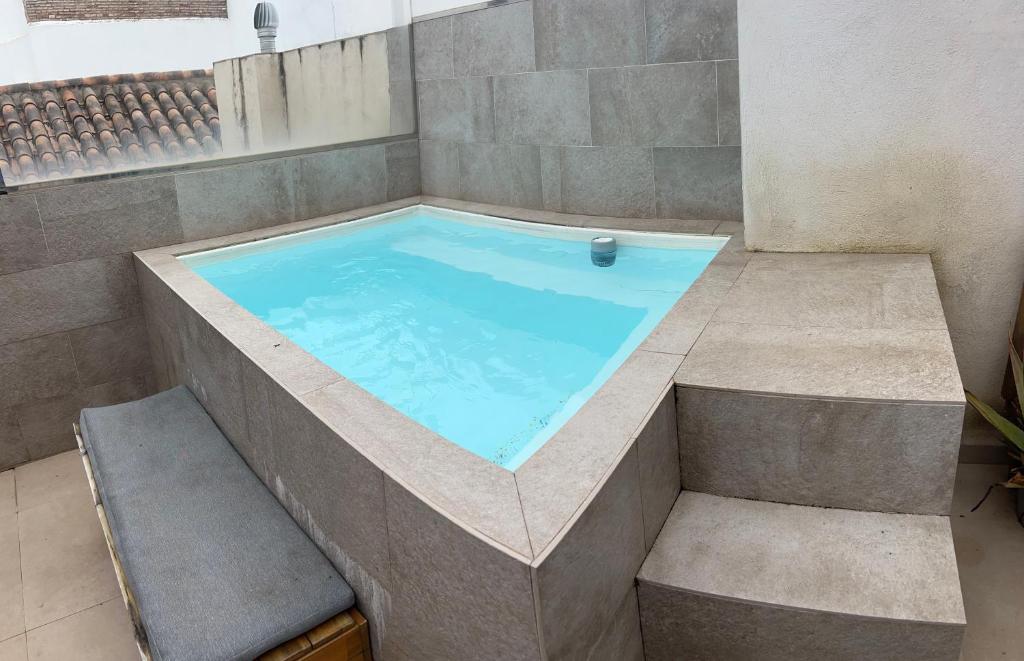 Basen w obiekcie Komodo Gran Poder - Penthouse with Private Pool and Cozy twin bedroom central Apartment lub w pobliżu