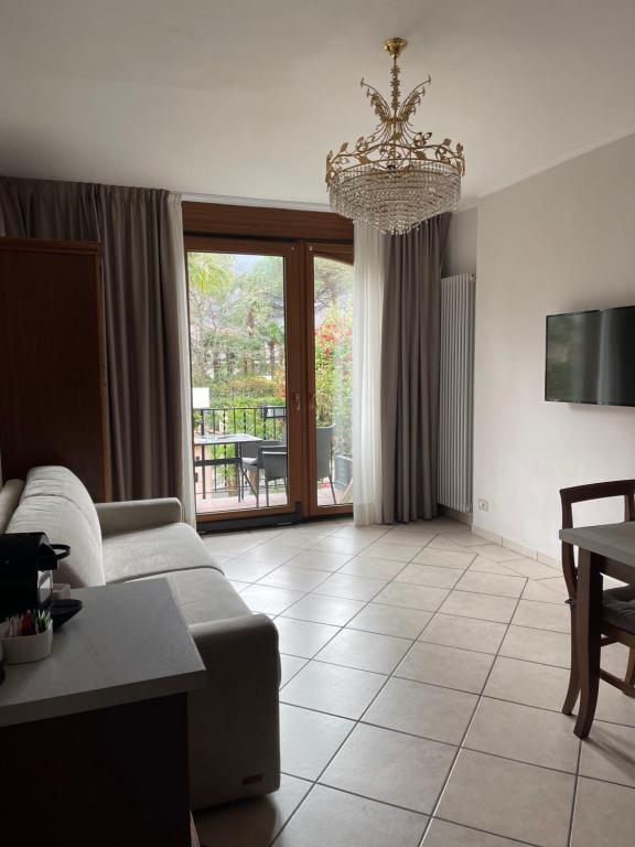 Residence Villa Margherita WITH POOL & HYDROMASSAGE