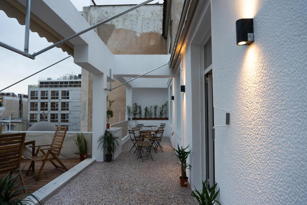 Balkón nebo terasa v ubytování The Athenian Penthouse in Syntagma Square