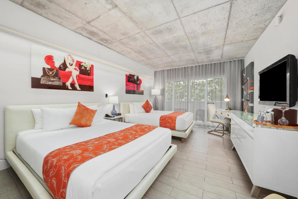 Riviera Suites - 