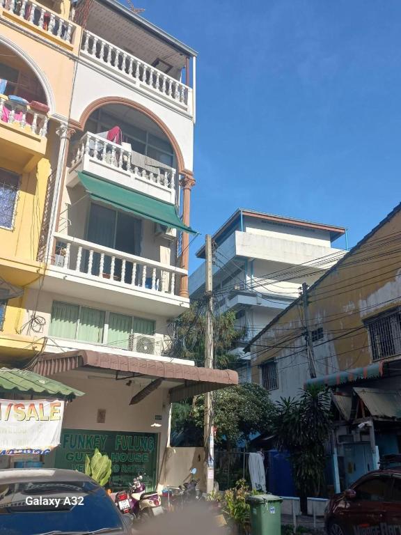 OYO 75474 Funkey Fulung Andy & Tan Guest House - Resim 3