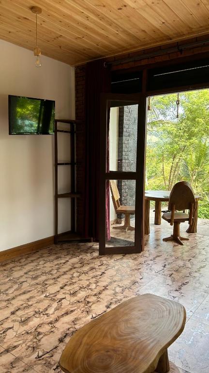 Mountain Shack Homestay - 19