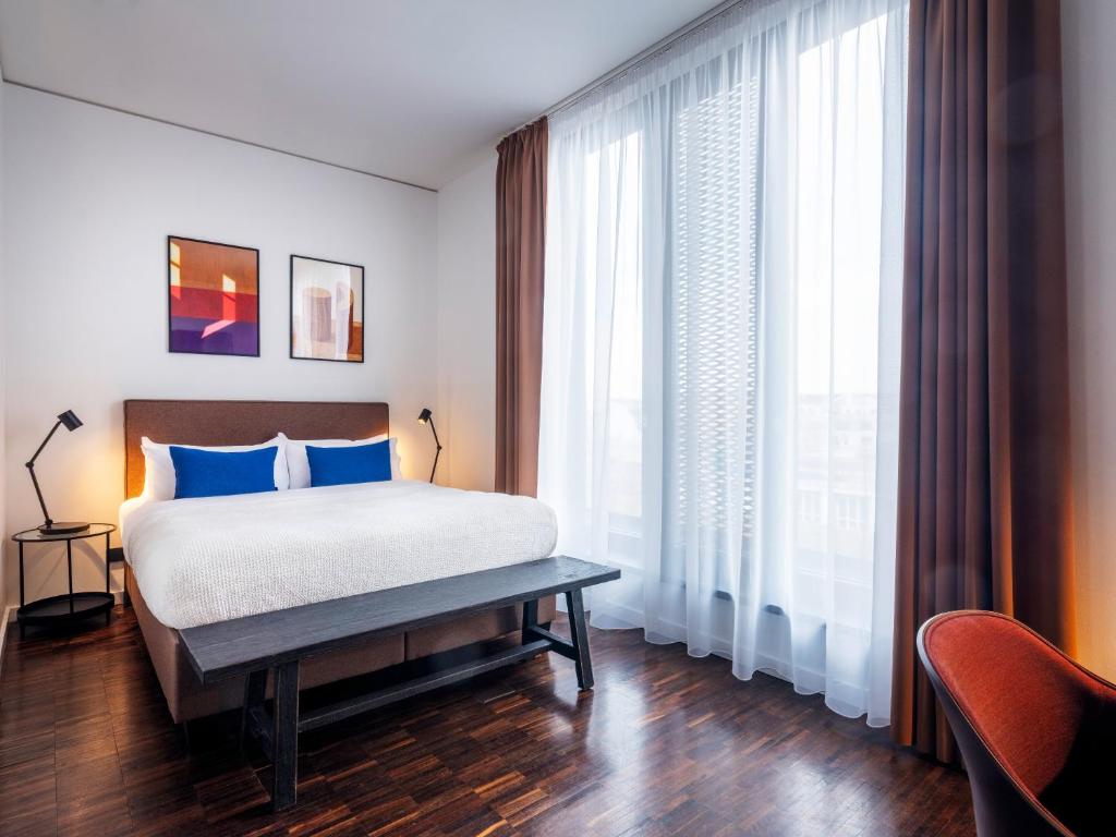 Numa Berlin Weinmeister - Resim 25