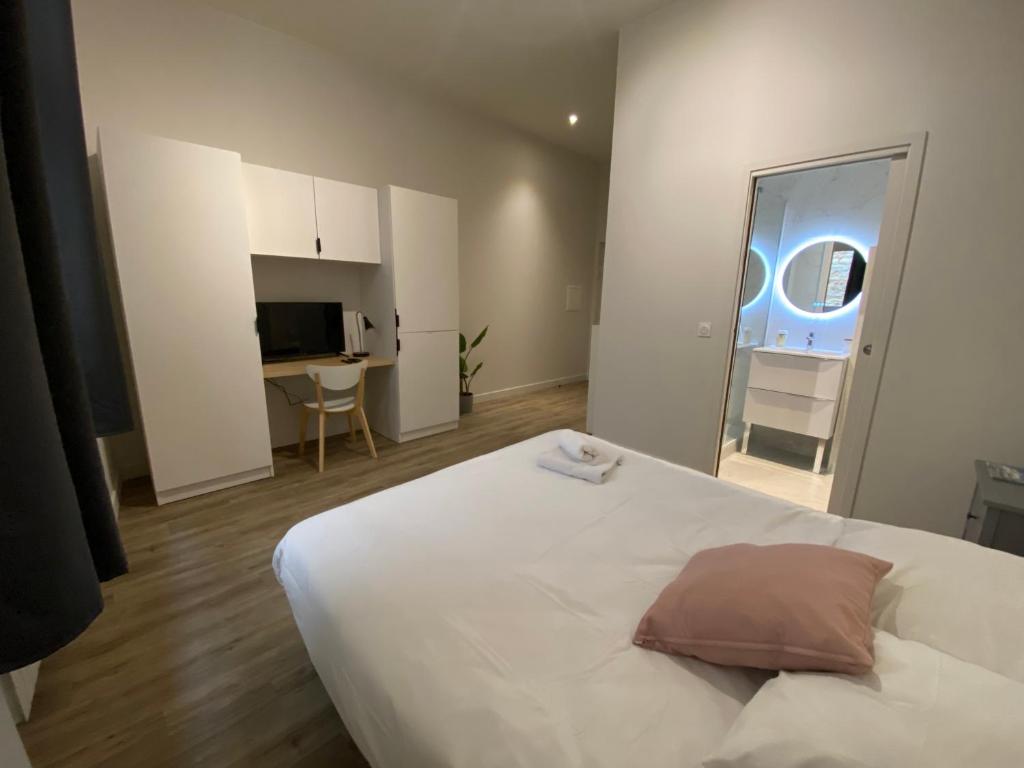 Maison COLODGE - TREVOUX - Superior Suite