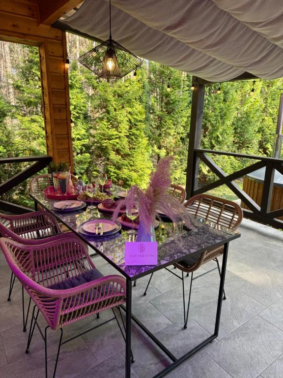 Balkon lub taras w obiekcie Domek w lesie nad zalewem