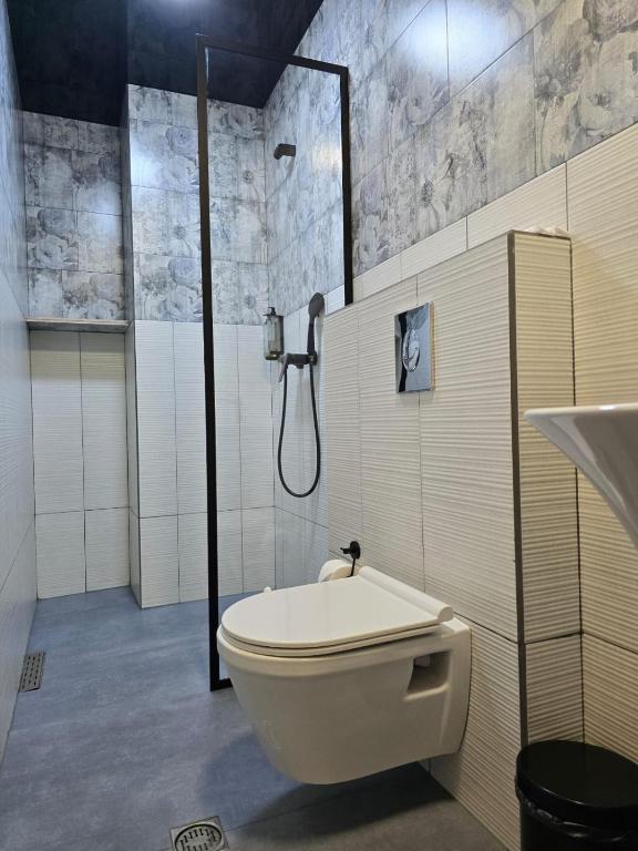 Koupelna v ubytování Hotel Nutsa in old Tbilisi