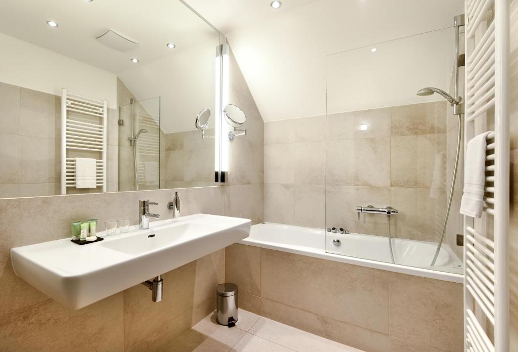 Łazienka w obiekcie Hotel Tvrz Orlice