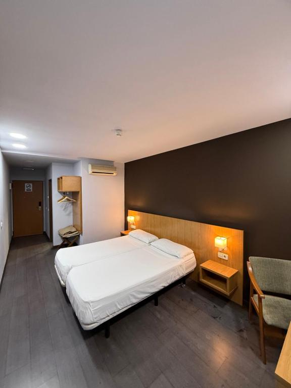 Hostal Mediterranea - Resim 8