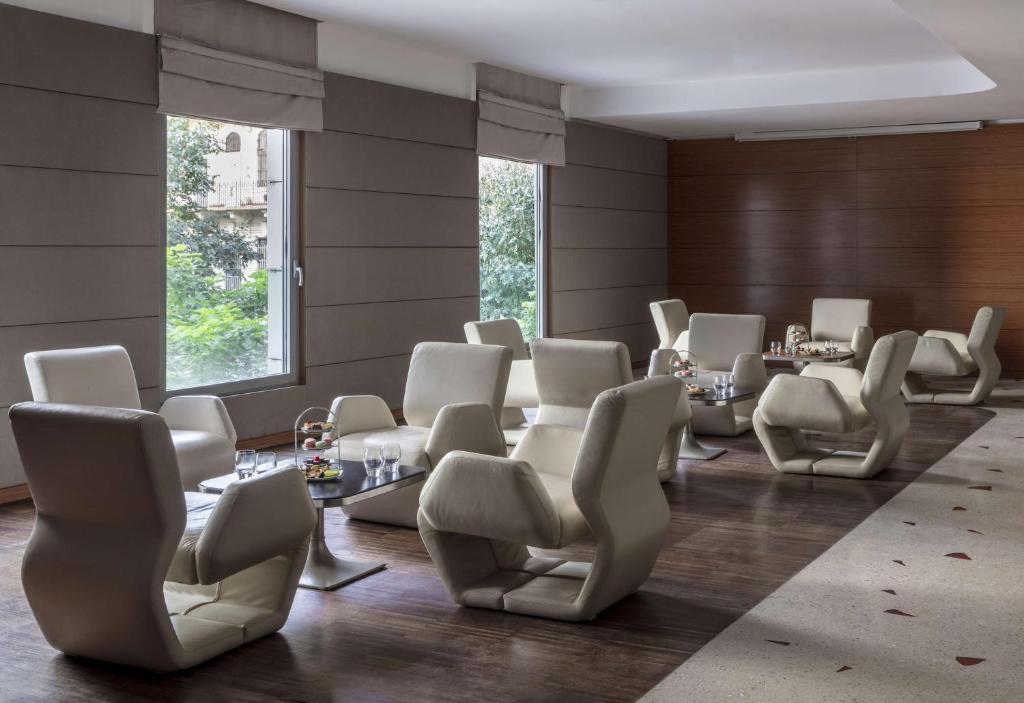 Posedenie v ubytovaní Anantara New York Palace Budapest - A Leading Hotel of the World