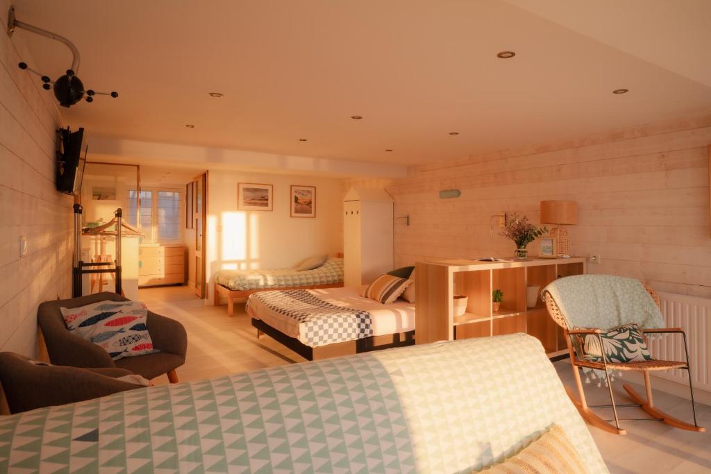 Les Chambres d'Hôtes de la Mer - Habitación Familiar Con Vistas Al Mar