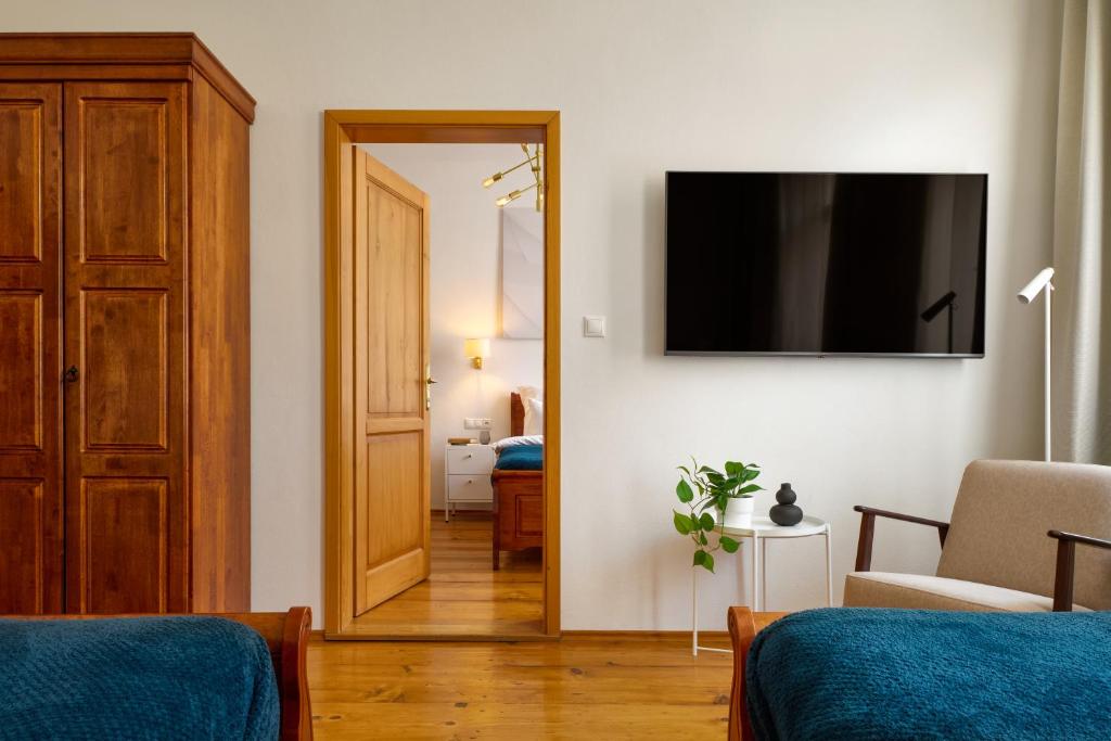 Latran House 71 by KH - 4