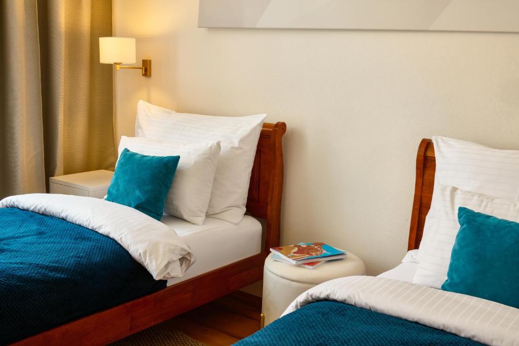 Latran House 71 by KH - 5