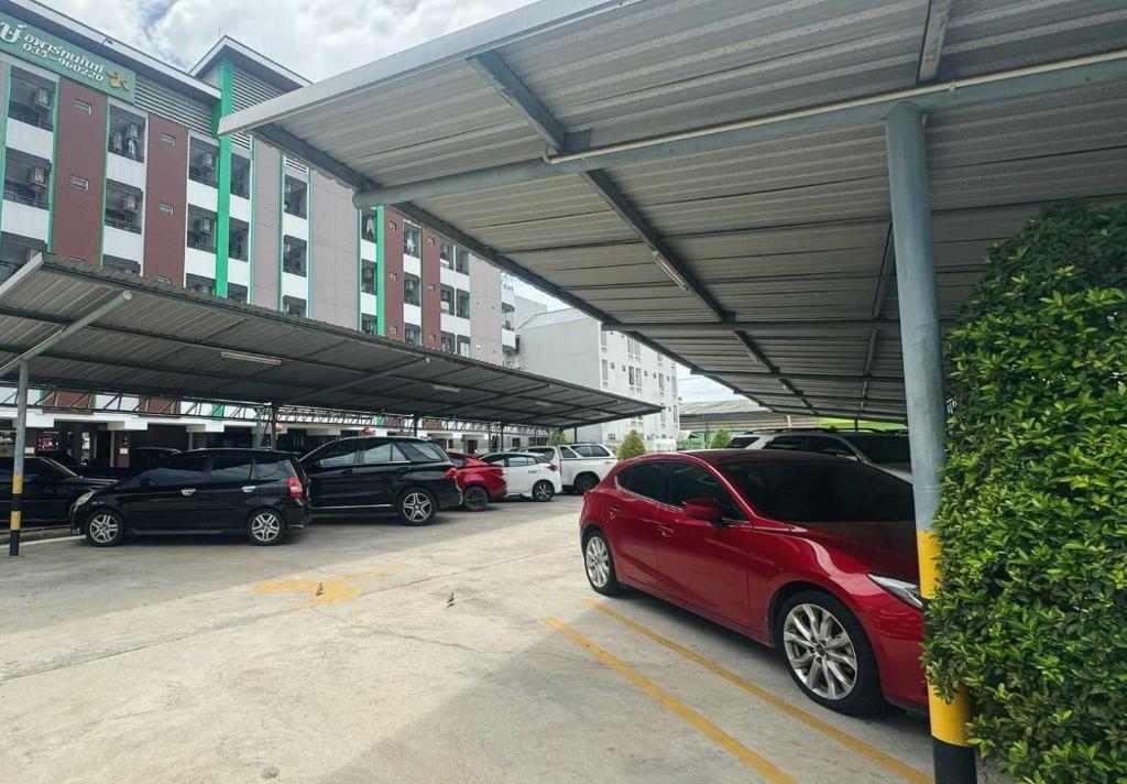 OYO 75506 Ratchapruek Apartment Suphanburi