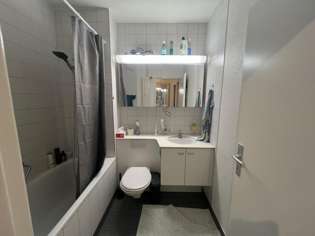 Möbelierte Wohnung mit Balkon zwischen Bahnhof und St Jakob - Resim 3