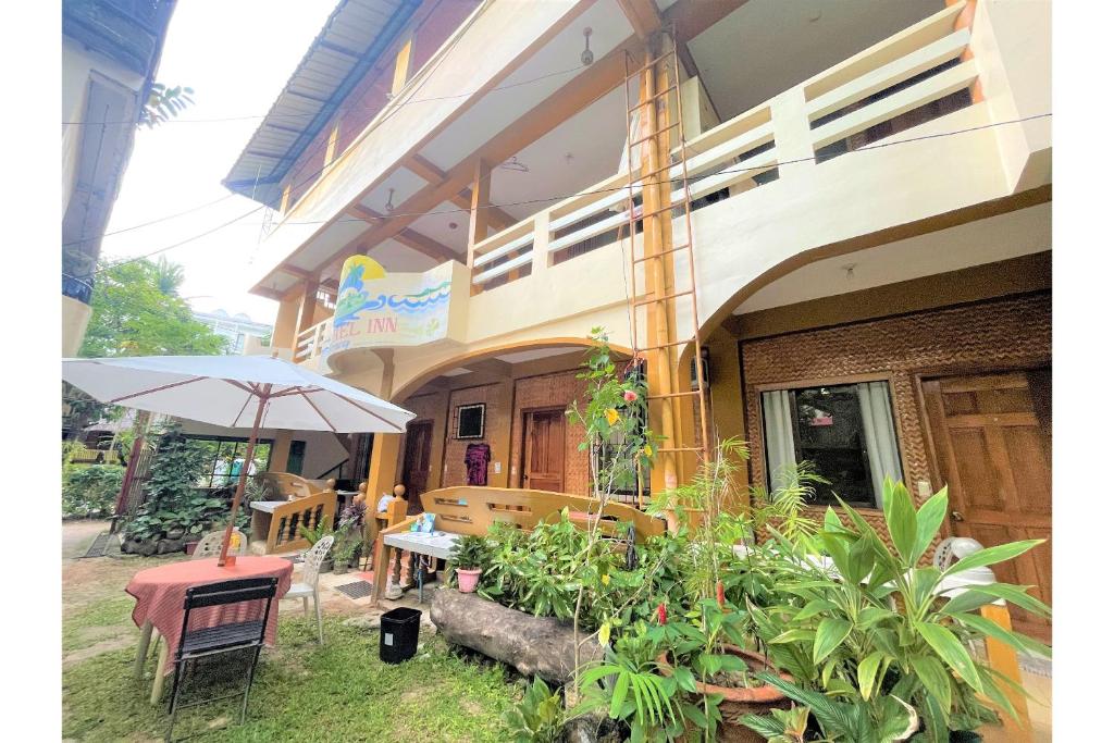Zahrada ubytování OYO 876 Escurel Inn Boracay