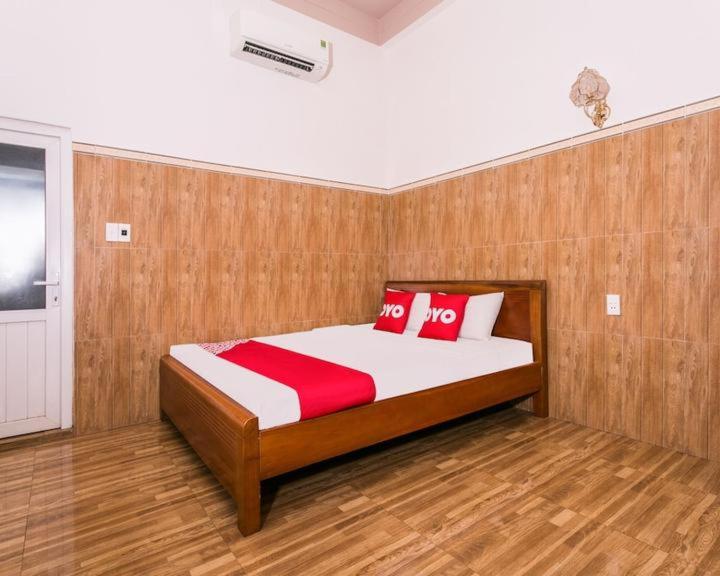 Postel nebo postele na pokoji v ubytování OYO 638 Thien Nam Hotel
