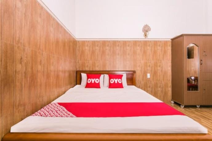 Postel nebo postele na pokoji v ubytování OYO 638 Thien Nam Hotel