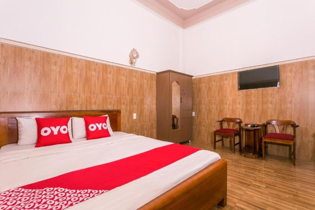 Postel nebo postele na pokoji v ubytování OYO 638 Thien Nam Hotel