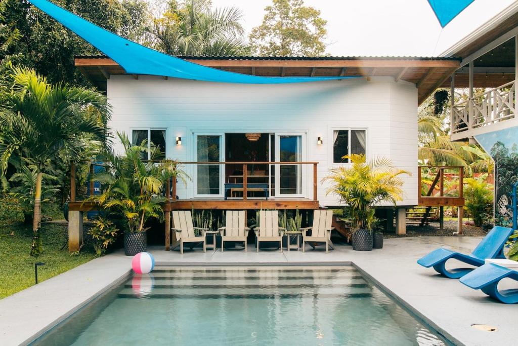 Casa Santosha Pool Casita