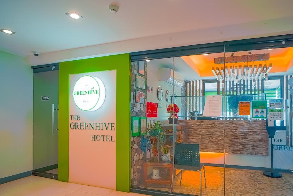 Vstupní hala nebo recepce v ubytování Capital O OYO 785 The Greenhive Hotel