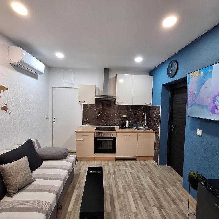 Lemon Garden Apartment