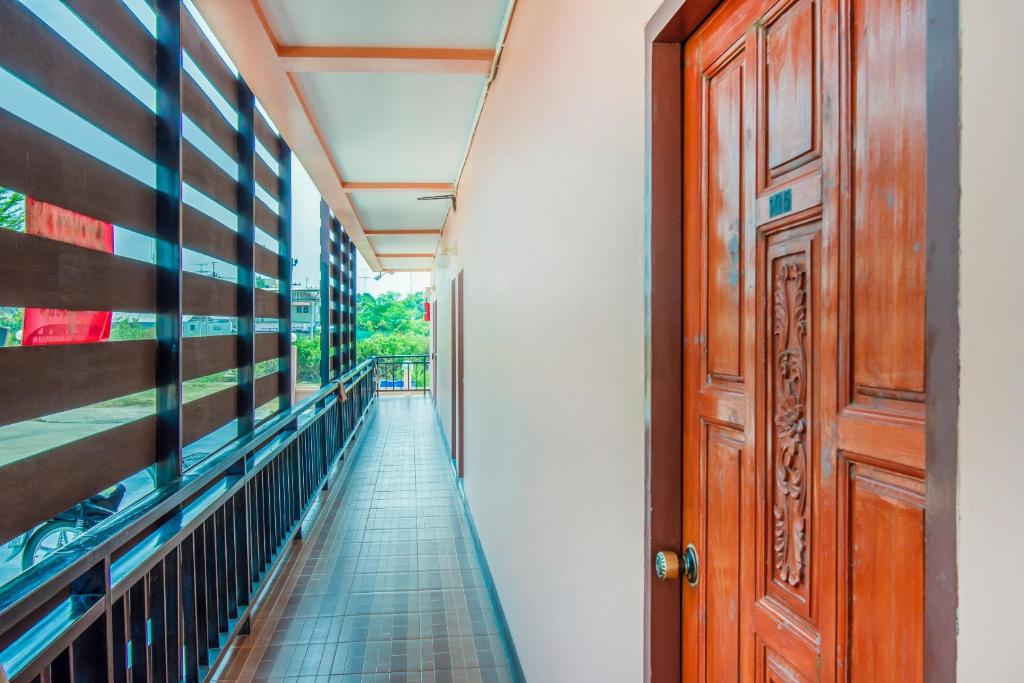 Fotografie z fotogalerie ubytování OYO 628 Dao Krajang v destinaci Phetchaburi