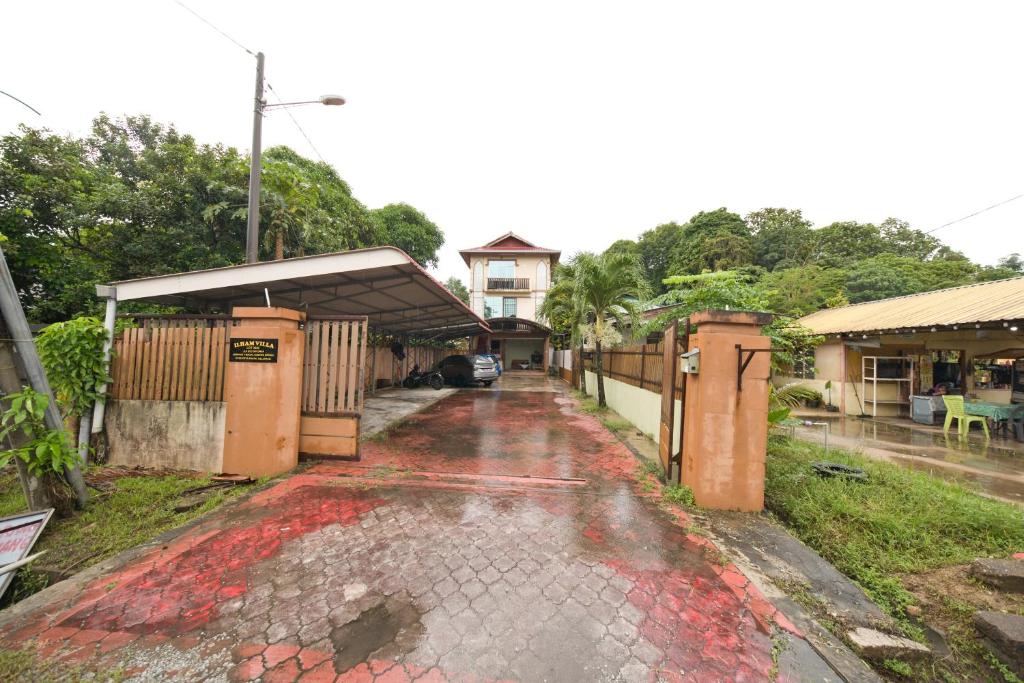 Φωτογραφία από το άλμπουμ του OYO 90915 Ilham Villa σε Kampong Binjai