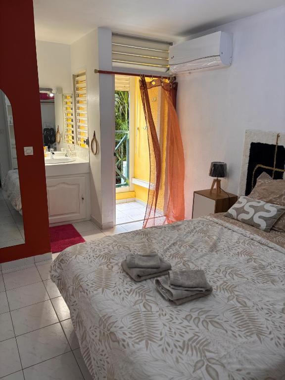 Postel nebo postele na pokoji v ubytování Appart Milena T2 cosy et calme