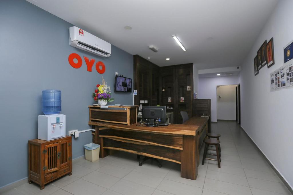 Fotografie z fotogalerie ubytování OYO 89915 East Mount Hotel v destinaci Kukup