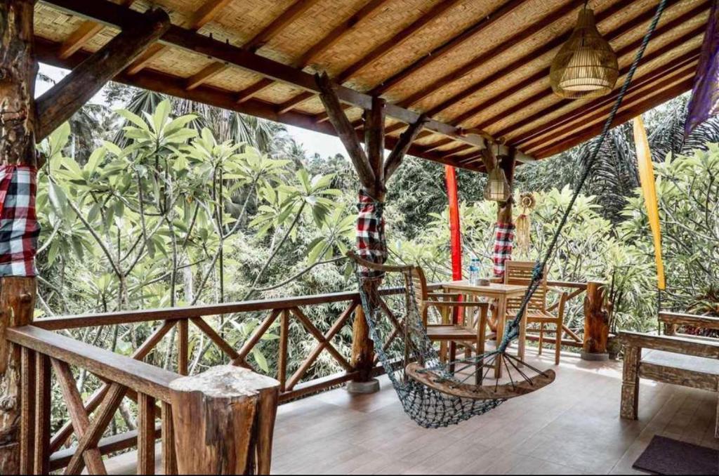 Balkón nebo terasa v ubytování The Asri Villas