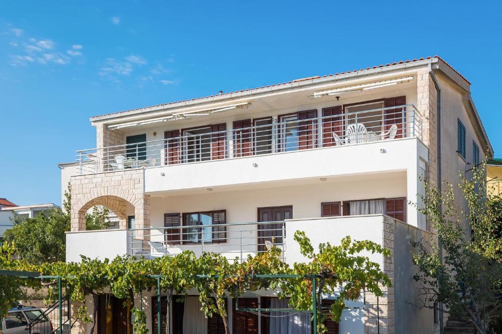 Apartments Kobaslic