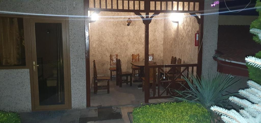 Patio nebo venkovní prostory v ubytování DALLAR Guest House