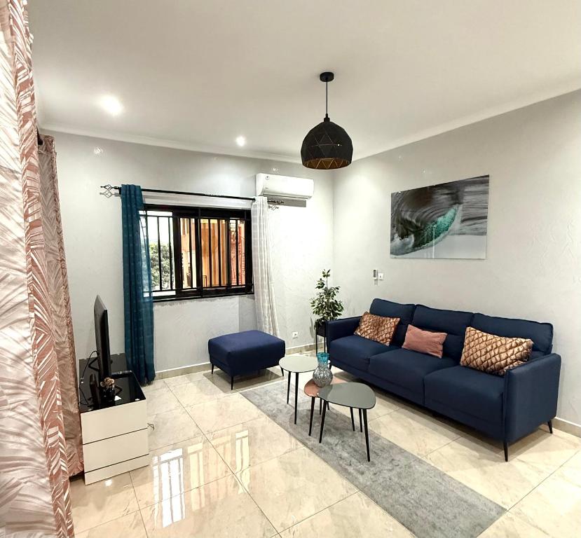 Khu vực ghế ngồi tại Romelle Holiday Homes