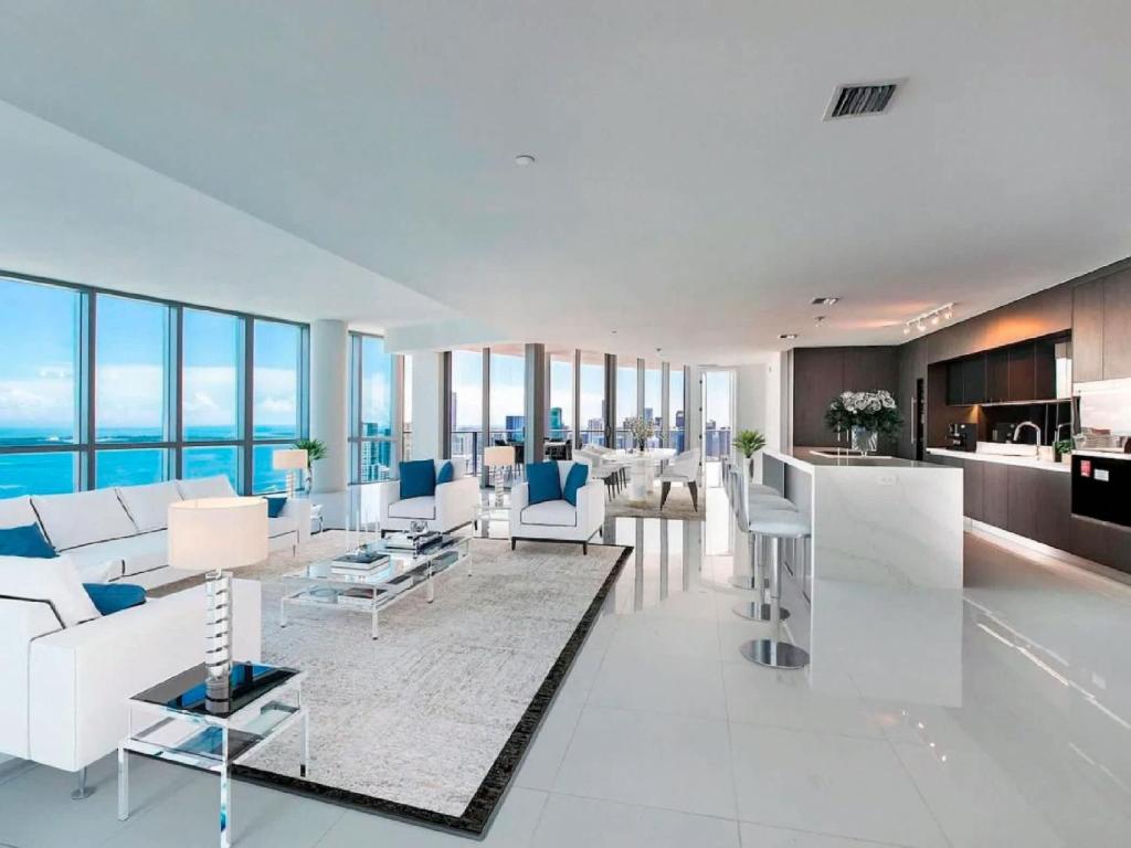 Image showcasing Penthouse with Panoramic Views in Downtown Miami, Miami (updated prices ...