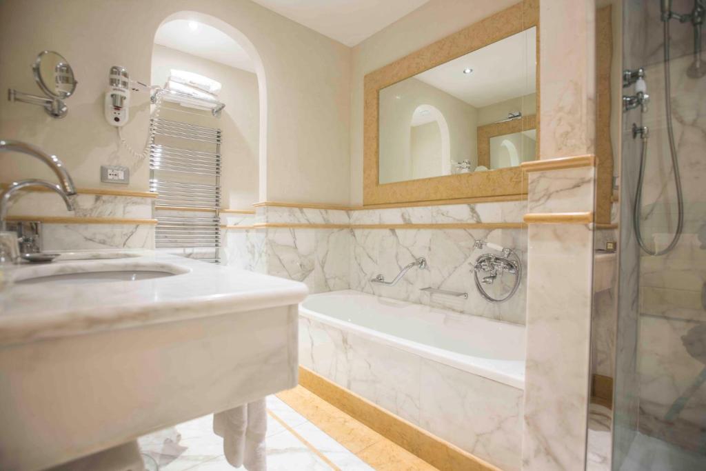 Golden Tower Hotel & Spa - Resim 41