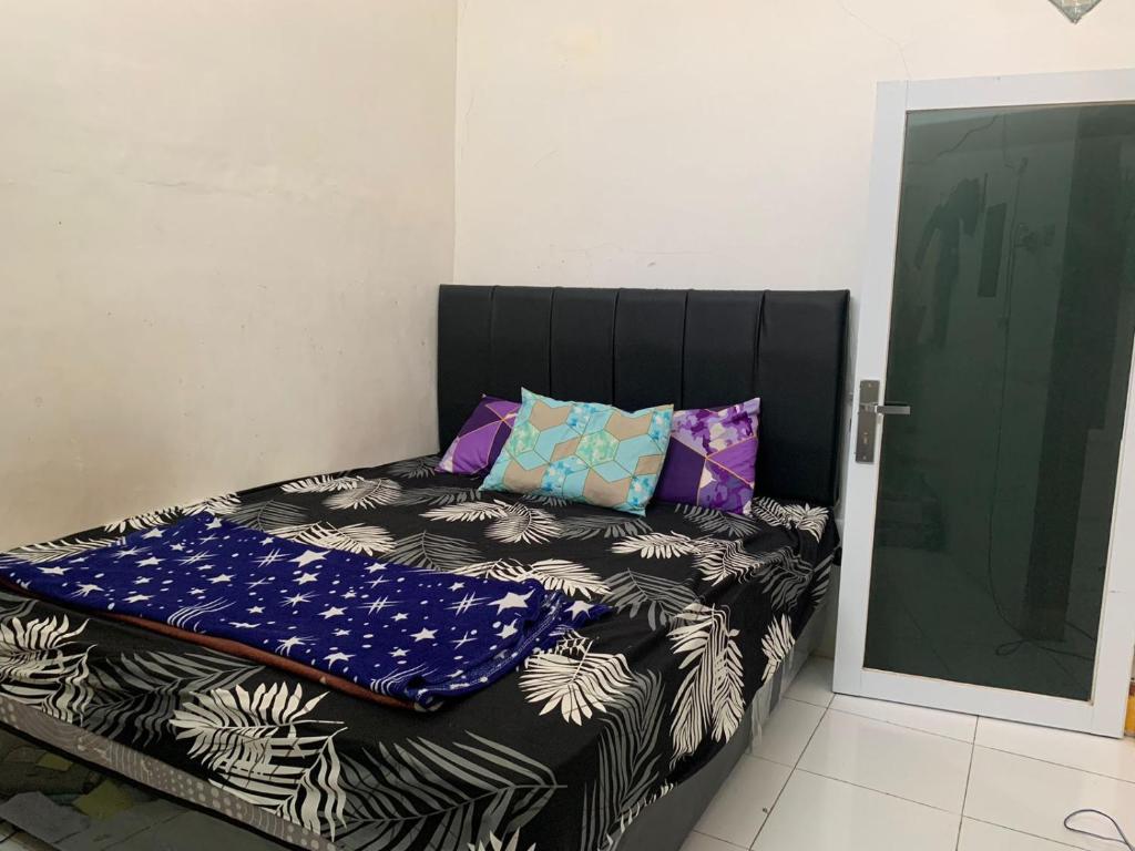 OYO Life 93841 Panorama Dewi - Deluxe Double Room
