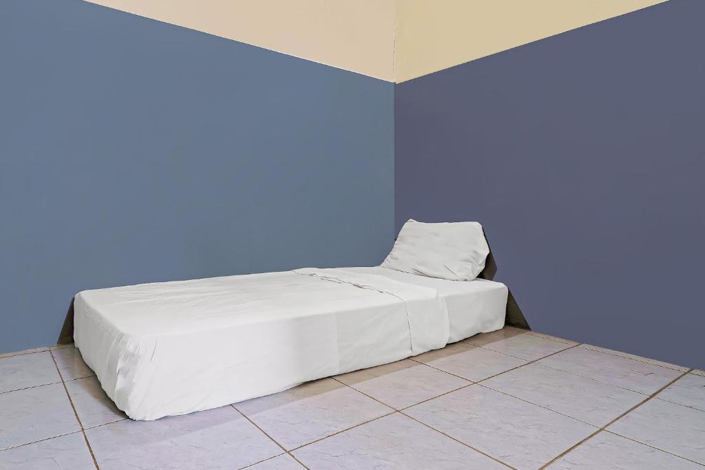 OYO 92893 Santana Residence Syariah - Budget Single Room