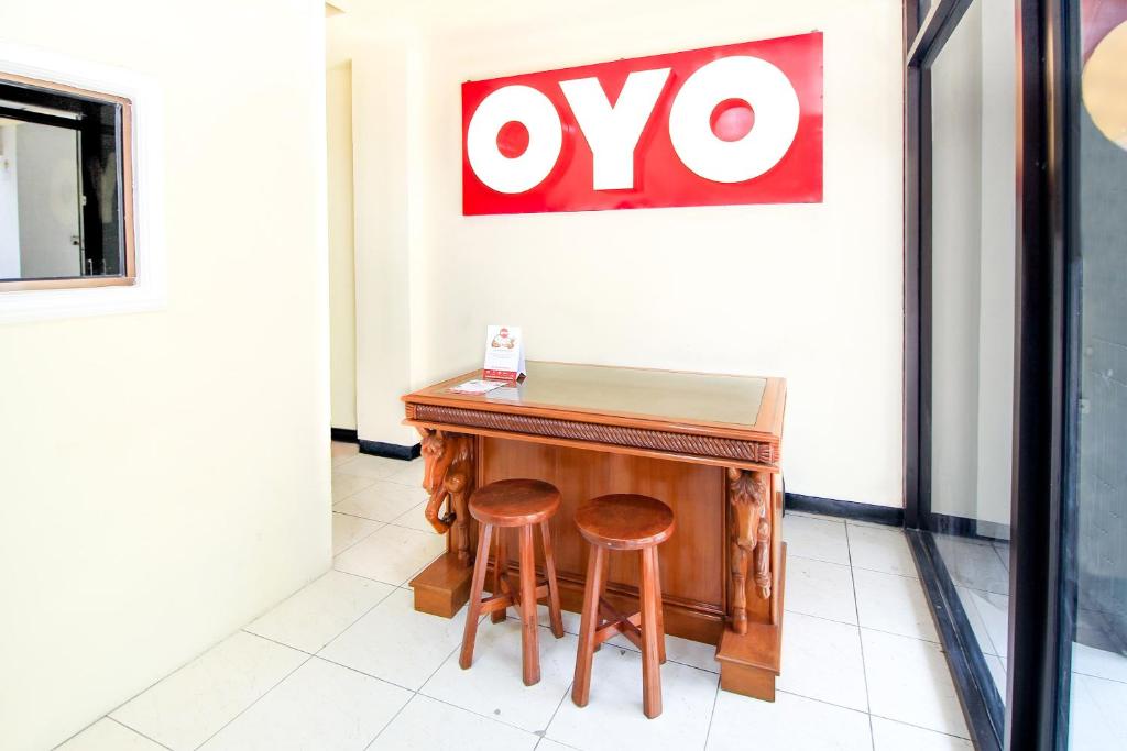 Fotografie z fotogalerie ubytování Super OYO Capital O 217 A1 Hotel v destinaci Surabaja
