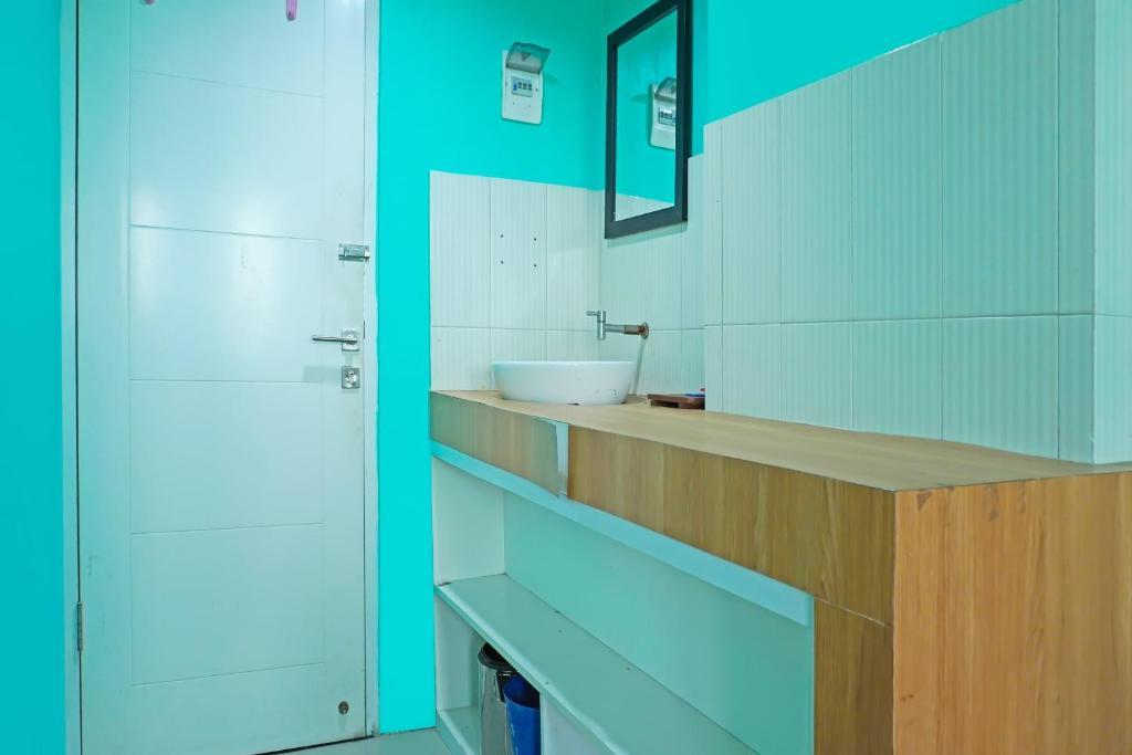 Fotografie z fotogalerie ubytování OYO 90391 Gkitroom v destinaci Karawang